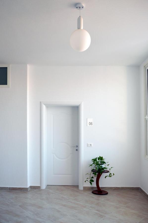 Villa Luelfa Durres Ngoại thất bức ảnh