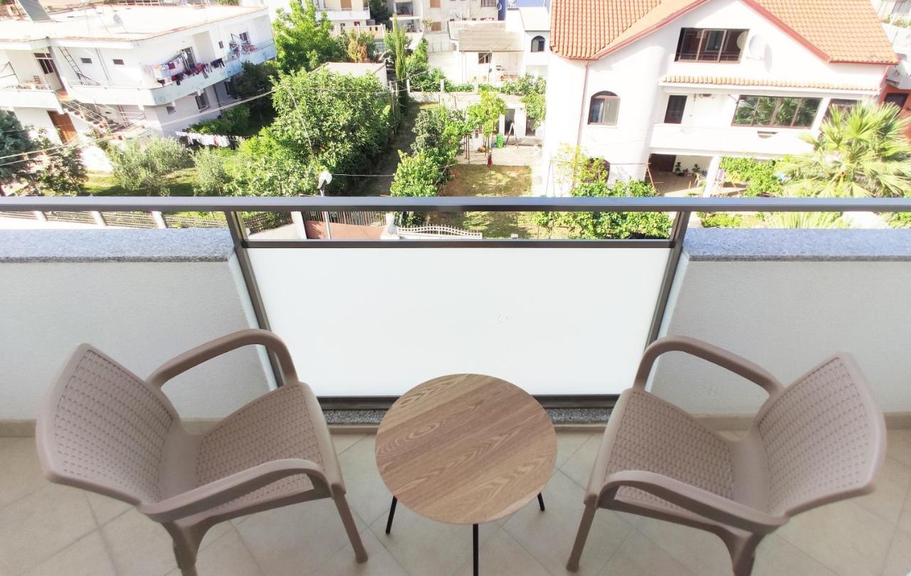 Villa Luelfa Durres Ngoại thất bức ảnh